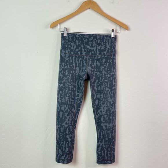 Lululemon Wunder Train High-Rise Crop 21" Print Gray Legging Size 6, W6BF5S - Picture 2 of 14